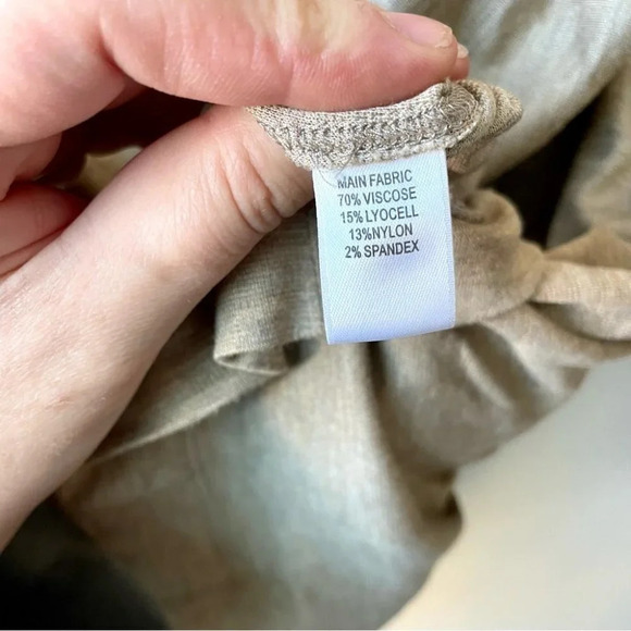 St John Spa Viscose  Zip Sweater - Picture 6 of 8